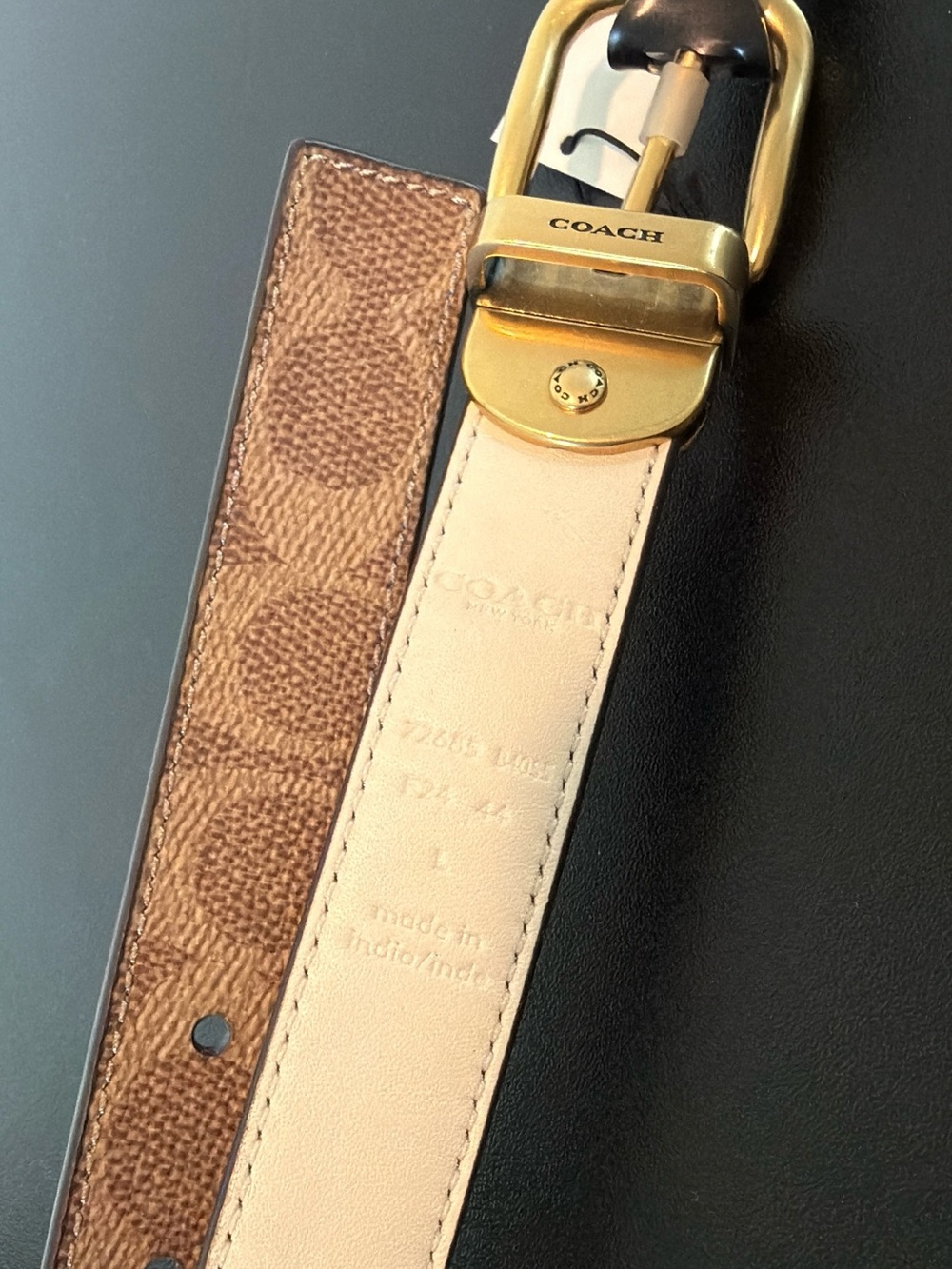 Coach Reversible White Leather & Signature Canvas Belt NWT Gold Hardware - Picture 4 of 7